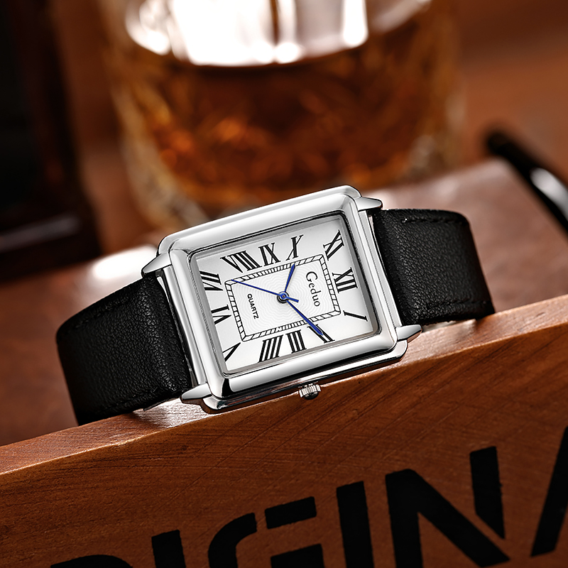 Yeni Moda Lüks Tasarımcı Dikdö - Luxury Watch Audemars Piguet incelemesi ve fiyatı