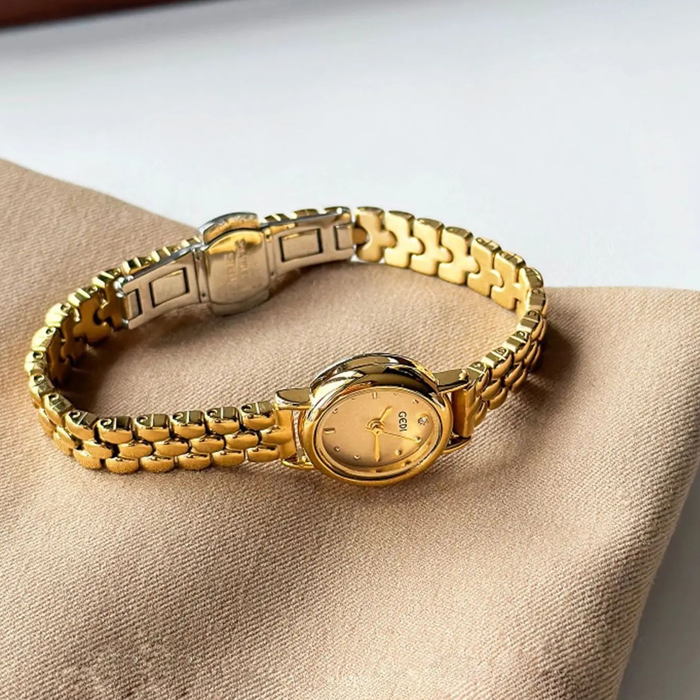Kadın Orijinal Lüks Marka Saat - Luxury Watch Index incelemesi ve fiyatı