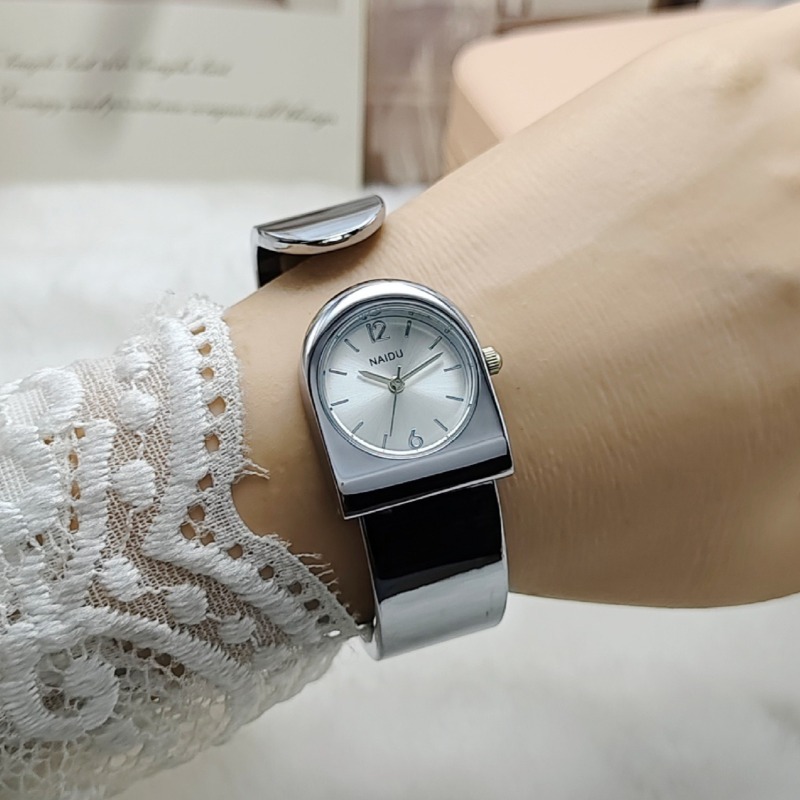 Marka Kadın Bileklik Saat Baya - Luxury Watch Index incelemesi ve fiyatı