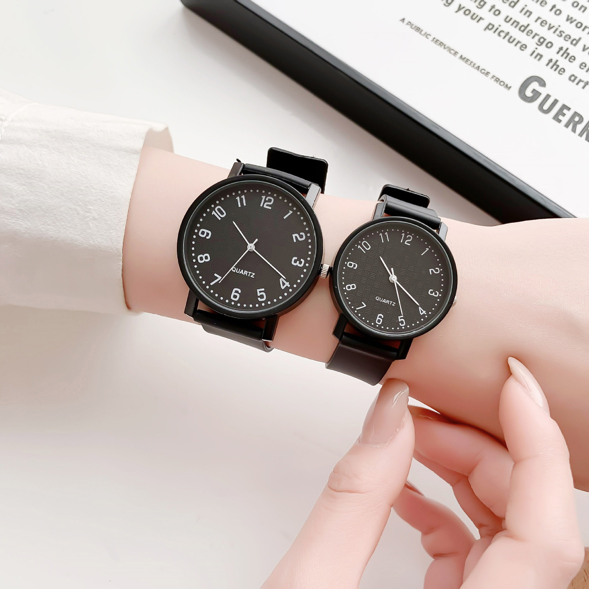 Basit Siyah İzle Kuvars Saatle - Luxury Watch For Girls incelemesi ve fiyatı